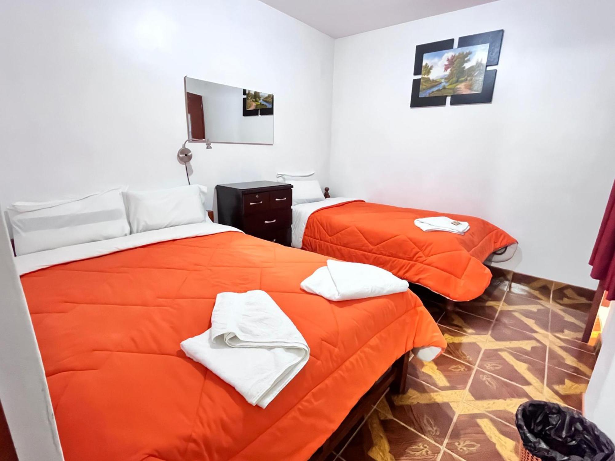 Sunrise Guest House Уарас Экстерьер фото